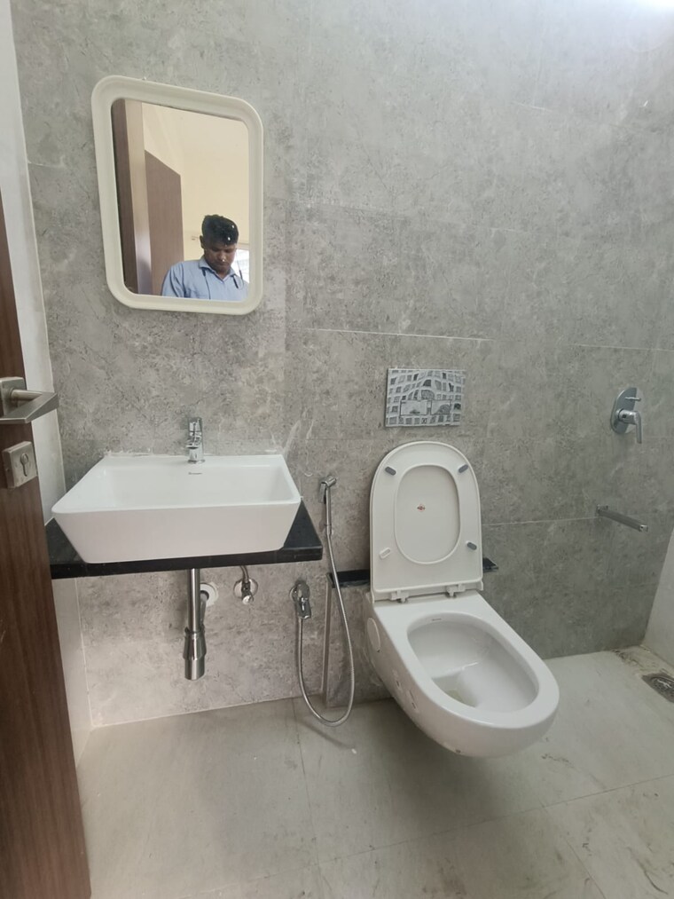 Bathroom, omkar-signet 1 Bedroom 333 Sq.Ft. Apartment In Malad East Mumbai 9558397