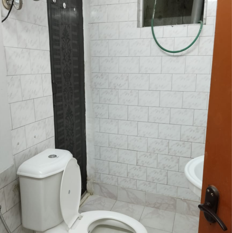 Bathroom, malviya nagar 2 Bedroom 900 Sq.Ft. Builder Floor In Malviya Nagar Delhi 9558399