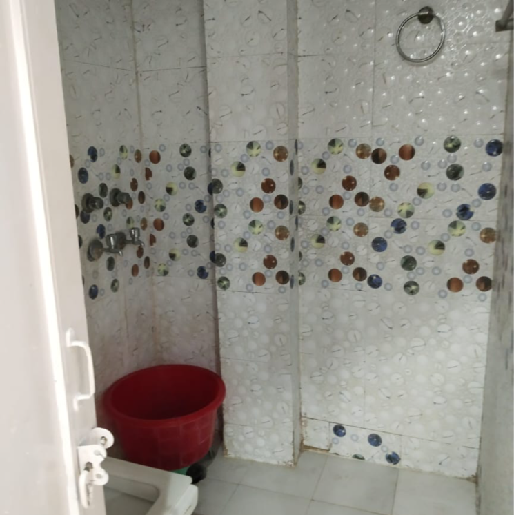 Bathroom, malviya nagar 2 Bedroom 900 Sq.Ft. Builder Floor In Malviya Nagar Delhi 9558399