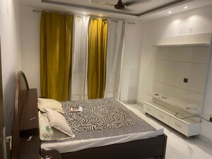 Bedroom in 3 BHK Apartment at Vip Road – for Rent