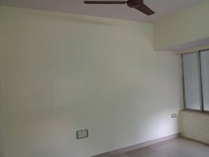 Room in 1 BHK Apartment at Andheri West – for Rent