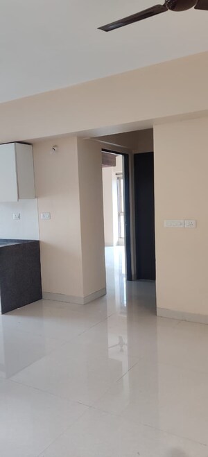 Room in 2 BHK Apartment at MVQ Western Heights, Malad East – for Rent