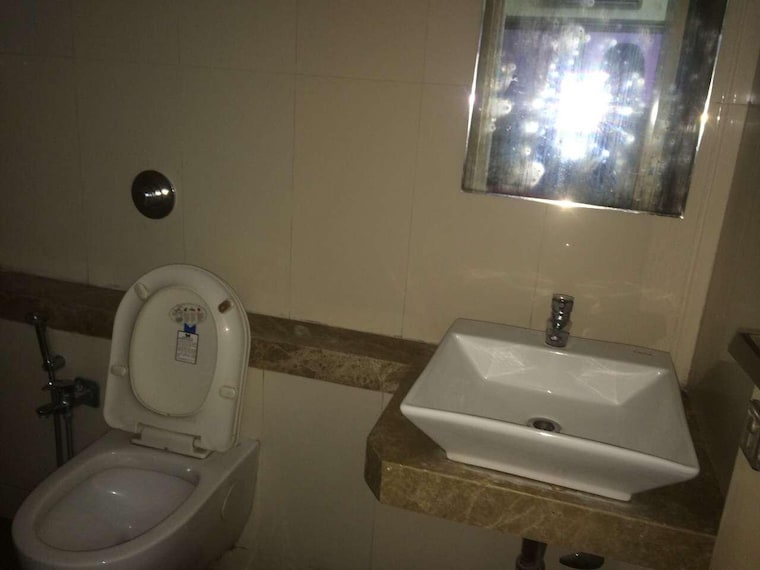 Bathroom, blue-diamond-malad 3 Bedroom 1550 Sq.Ft. Apartment In Malad East Mumbai 9558430