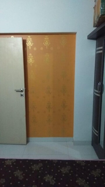 Furnished Amenities in 3 BHK Apartment at Blue Diamond Malad, Malad East – for Rent