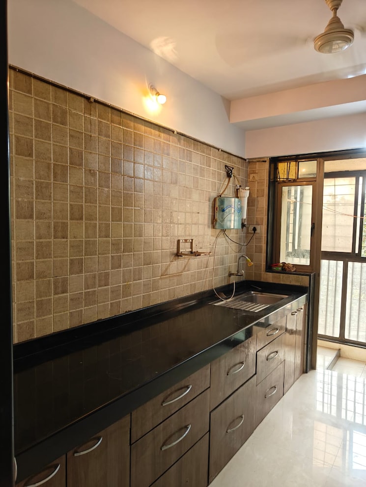 Kitchen, blue-mountains 2 Bedroom 847 Sq.Ft. Apartment In Malad East Mumbai 9558437