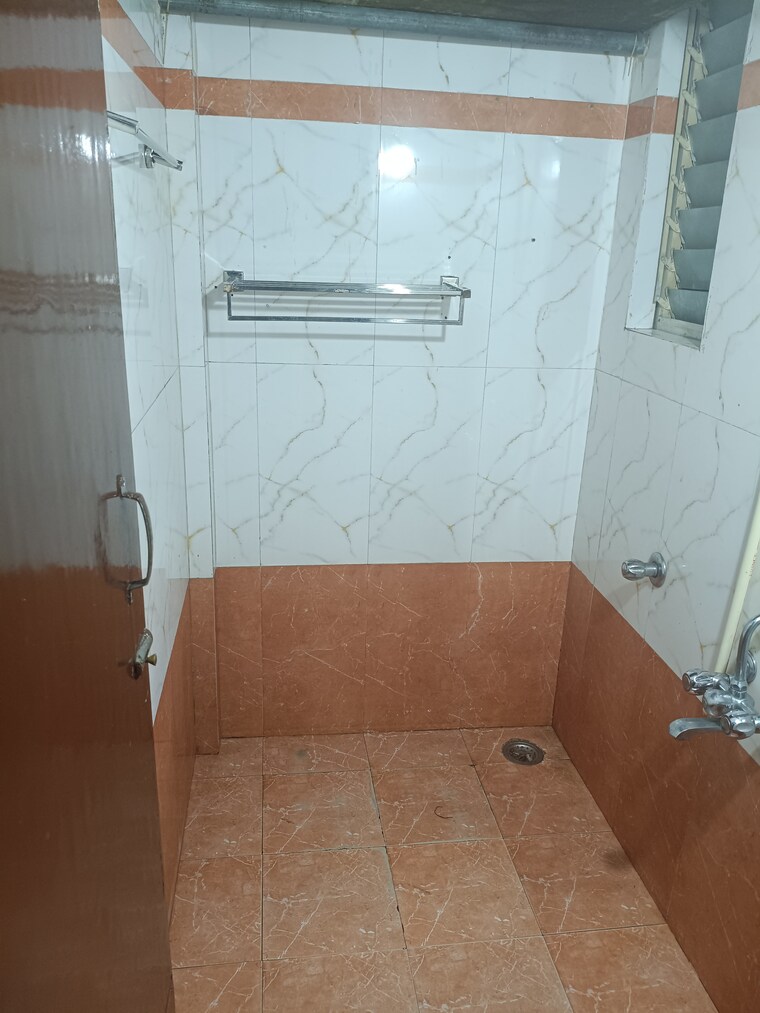 Bathroom, shree-satyam-chs-kharghar 1 Bedroom 650 Sq.Ft. Apartment In Kharghar Sector 20 Navi Mumbai 9558440