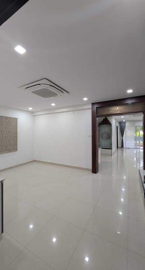 3 BHK Apartment For Rent in Greenmark Mayfair Apartments, Tellapur