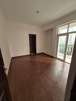 3 BHK Apartment For Sale in Paras Seasons