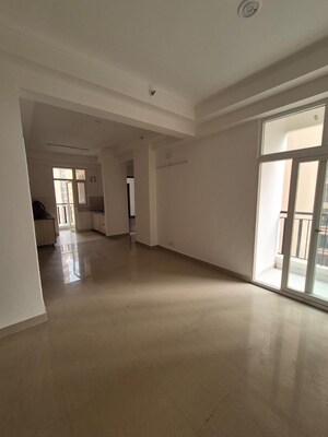 Room in 3 BHK Apartment at Paras Seasons, Sector 168 – for Sale