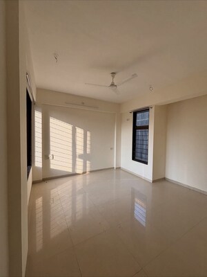 Bedroom in 2 BHK Apartment at Lodha Paradise, Majiwada – for Rent