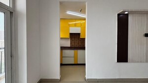 Room in 2.5 BHK Apartment at Himalaya Pride, Tech Zone 4 Greater Noida – for Sale