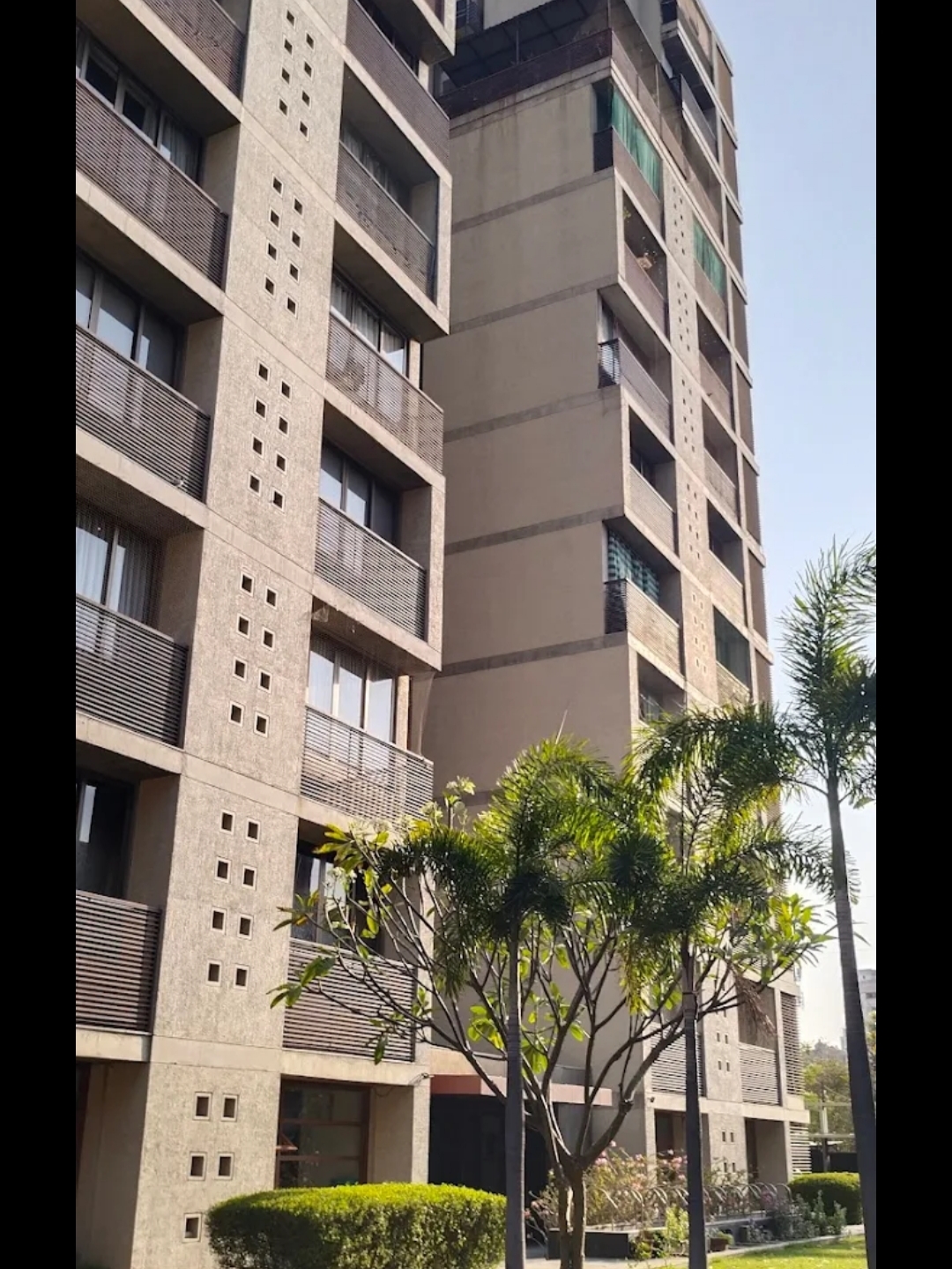 4 BHK + Pooja Room Apartment For Sale in Ratnaakar Caledonia