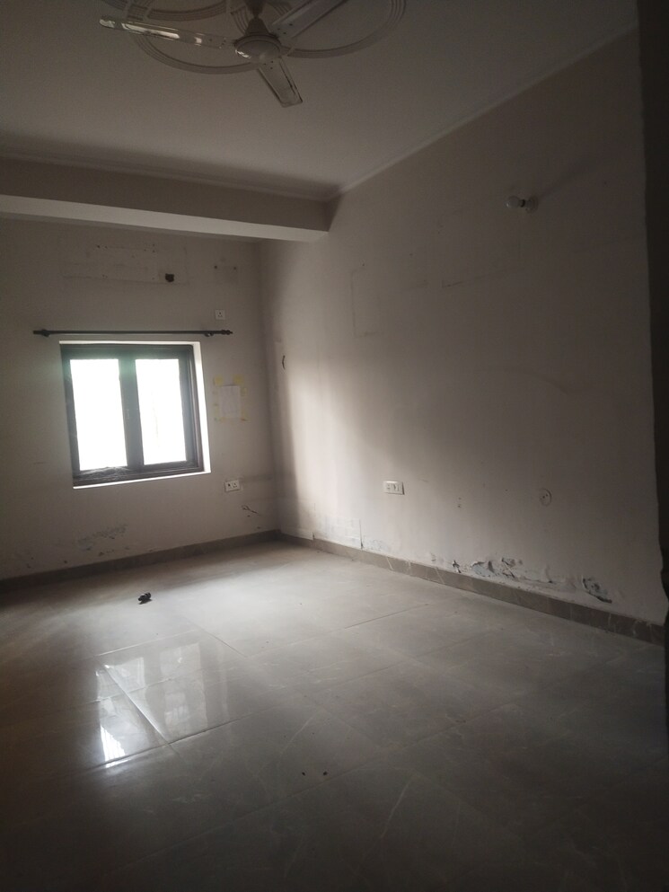 undefined, arsh-complex 2 Bedroom 1000 Sq.Ft. Apartment In Alpha 1 Greater Noida Greater Noida 9558502