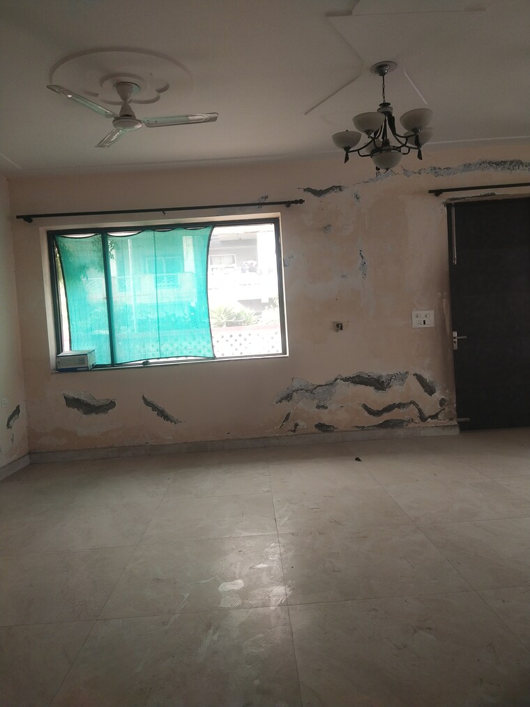 undefined, arsh-complex 2 Bedroom 1000 Sq.Ft. Apartment In Alpha 1 Greater Noida Greater Noida 9558502