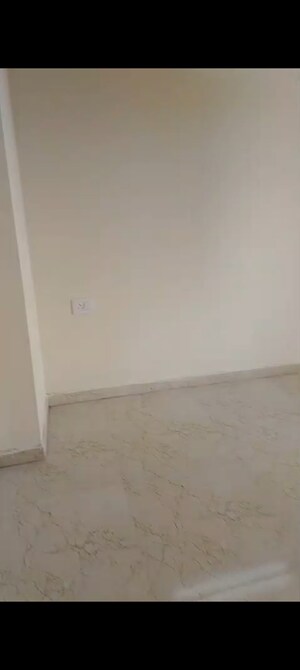 Room in 2 BHK Apartment at Conscient Habitat, Sector 99a – for Sale
