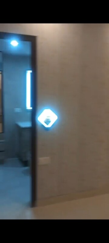 Furnished Amenities in 5 BHK Apartment at Satguru Apartments, Sector 52 – for Rent