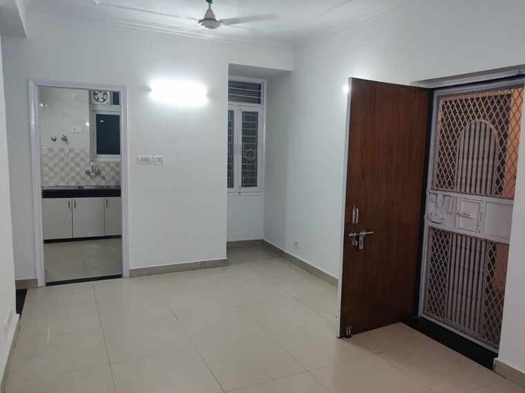 Room, sai-kutir-sector-49 2 Bedroom 850 Sq.Ft. Builder Floor In Sector 49 Noida 9558555