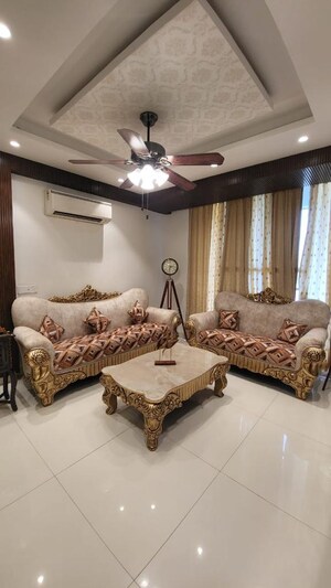 3 BHK Apartment For Sale in Vip Road