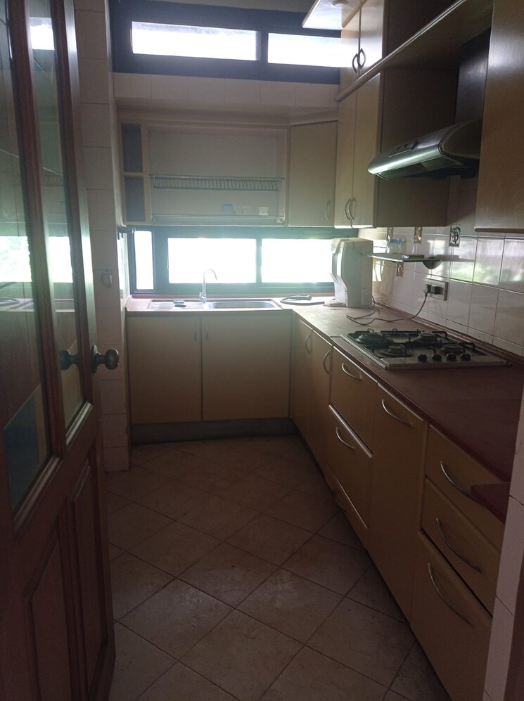 Kitchen, greater kailash i 2 Bedroom 200 Sq.Yd. Builder Floor In Greater Kailash I Delhi 9558567