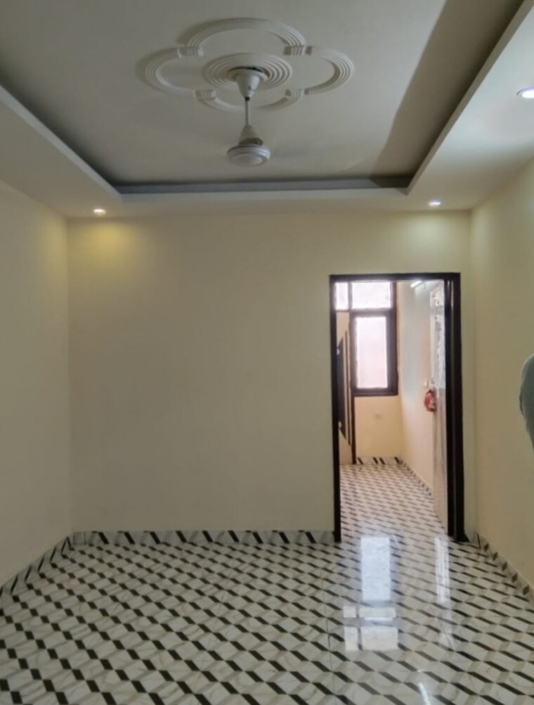 Hall, chattarpur 1 Bedroom 468 Sq.Ft. Builder Floor In Chattarpur Delhi 9558575