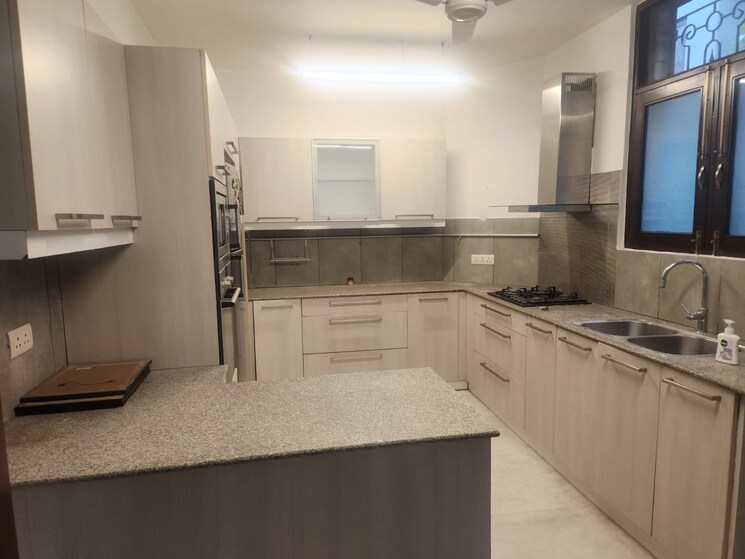 Kitchen, south extension i 4 Bedroom 300 Sq.Yd. Builder Floor In South Extension I Delhi 9558583