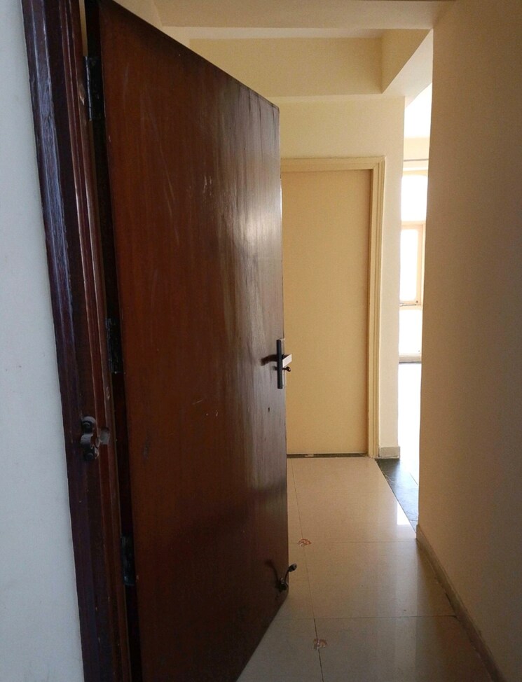 Room, omaxe-heights 3 Bedroom 1475 Sq.Ft. Apartment In Sector 86 Faridabad 9558592