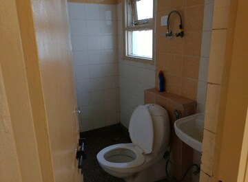 Bathroom in 3 BHK Apartment at Omaxe Heights, Sector 86 – for Rent