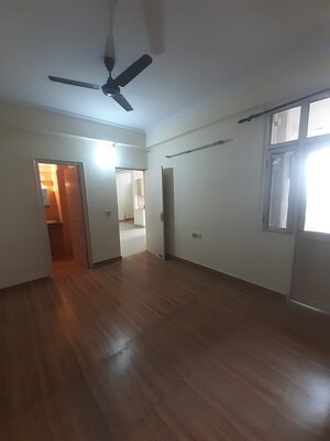 2 BHK Apartment For Sale in Gardenia Glamour, Vasundhara Sector 3