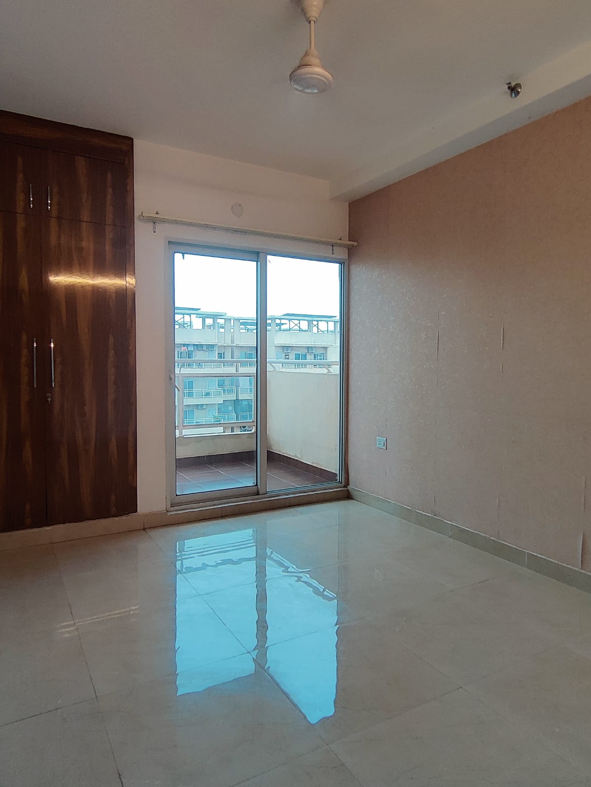 3 BHK + Extra Room Apartment For Sale in Elite Golf Green