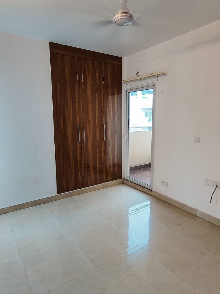 Room, elite-golf-green 3 Bedroom 965 Sq.Ft. Apartment In Sector 79 Noida 9558666