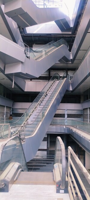 Kitchen in  Shop at SKA Arcadia, Wave City – for Sale