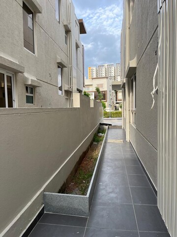 Balcony in 4 BHK Villa at Muppas Indraprastha, Tellapur – for Rent