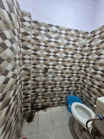 Bathroom in 1 RK Builder Floor at Mayur Vihar – for Rent