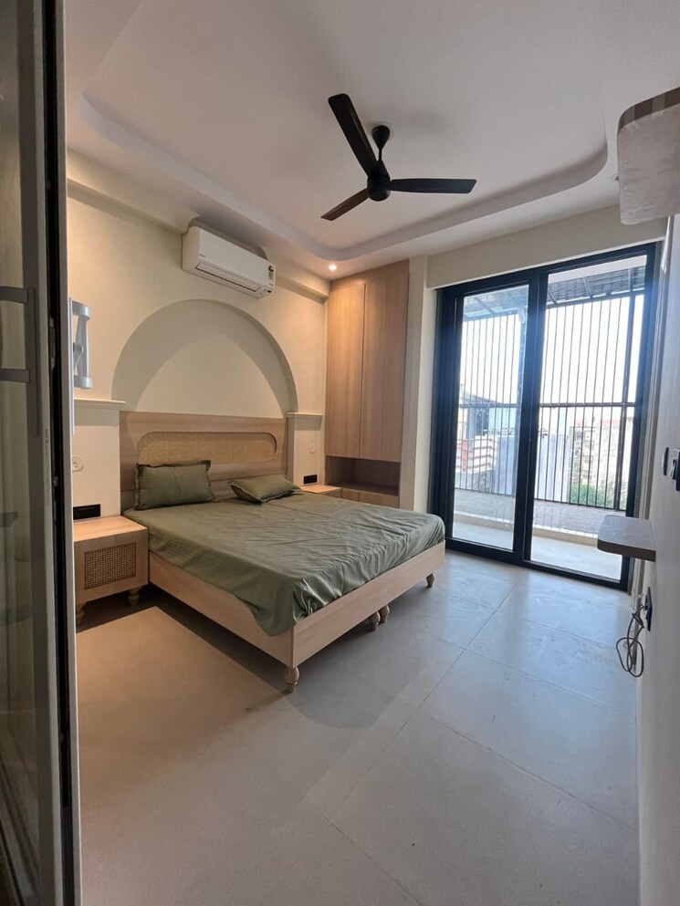Bedroom, sector 42 1 Bedroom 750 Sq.Ft. Builder Floor In Sector 42 Gurgaon 9558753