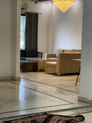 Living Room in 4 BHK Builder Floor at Sector 56 – for Rent