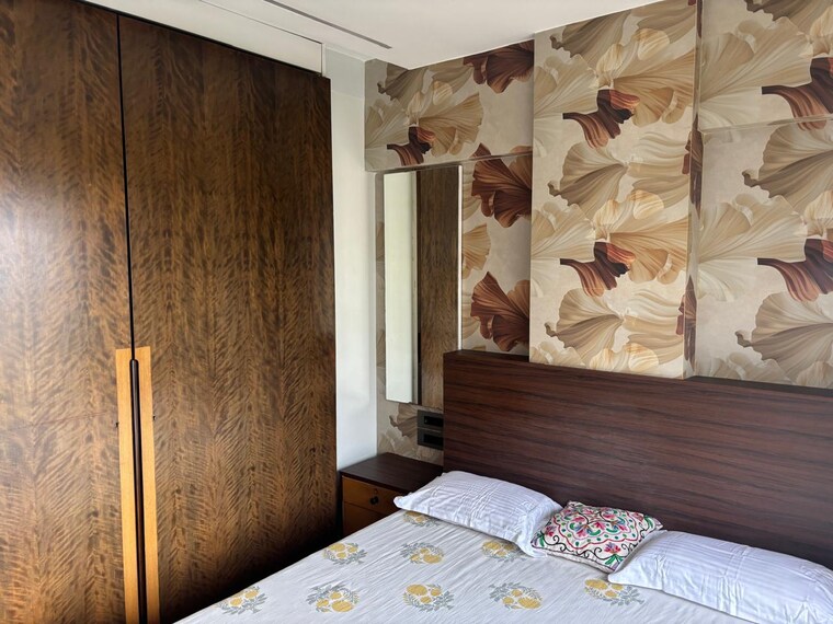 Bedroom, bajaj-jayshree-chs 3 Bedroom 1100 Sq.Ft. Apartment In Vile Parle West Mumbai 9558823