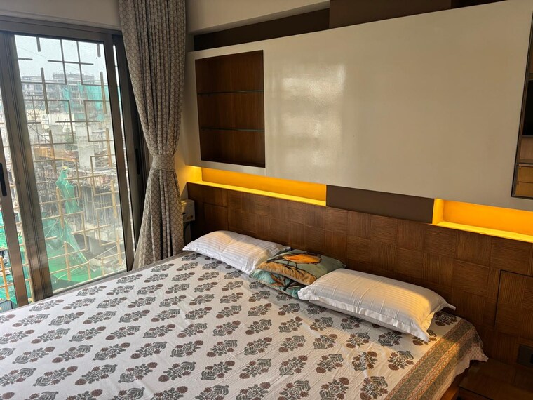 Bedroom, bajaj-jayshree-chs 3 Bedroom 1100 Sq.Ft. Apartment In Vile Parle West Mumbai 9558823