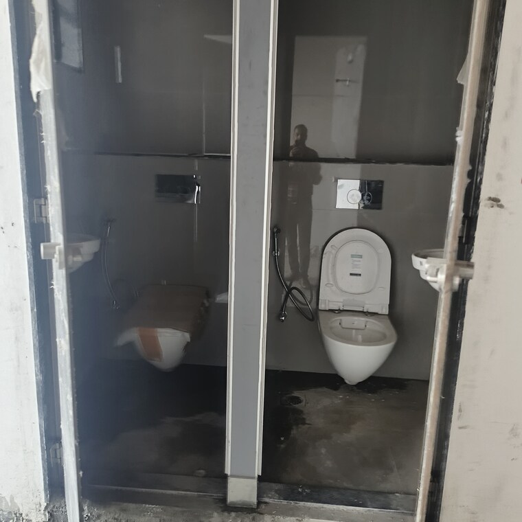 Bathroom, divyasparsh-ambrosia-galaxy Commercial Office Space 830 Sq.Ft. In Baner Pune 9558841