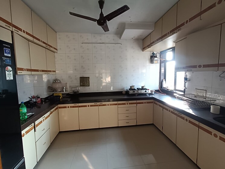 Kitchen, shreeji-ville-co-operative-housing-society-ltd 3 Bedroom 1250 Sq.Ft. Apartment In Panch Pakhadi Thane 9558872