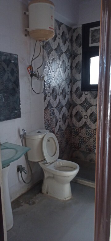 Parking in 4 BHK Apartment at Anand Niketan CGHS, Sector 52 – for Rent