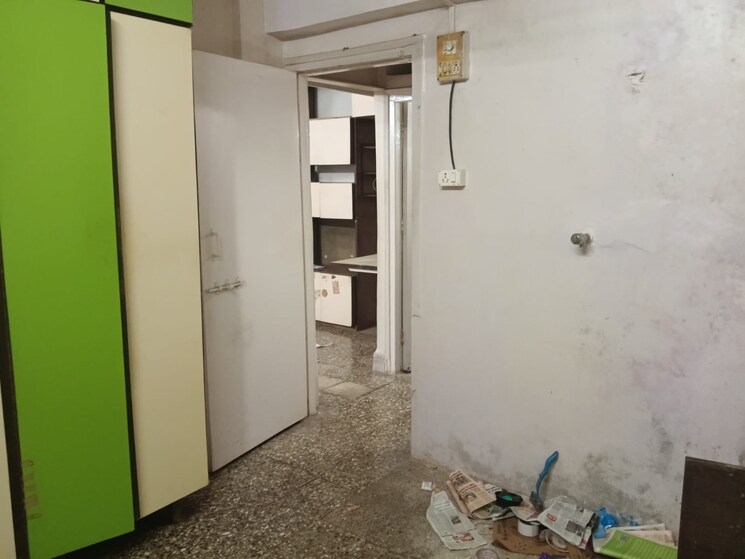 Room, jeevan-sahar-chs 1 RK 300 Sq.Ft. Apartment In Andheri East Mumbai 9558871