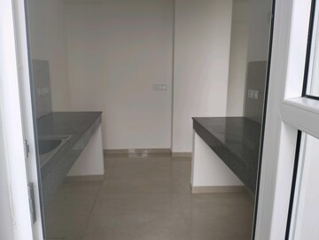 Room in 2.5 BHK Apartment at Tata Gurgaon Gateway, Sector 112 – for Sale