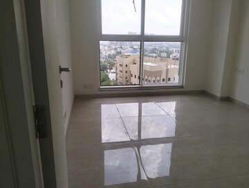 Room in 2.5 BHK Apartment at Tata Gurgaon Gateway, Sector 112 – for Sale