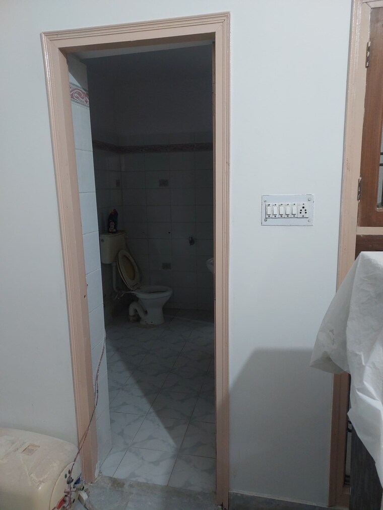 Bathroom, indira nagar 3 Bedroom 1650 Sq.Ft. Independent House In Indira Nagar Lucknow 9558912