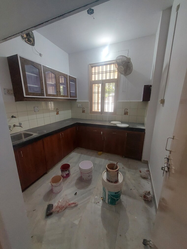 Kitchen, indira nagar 3 Bedroom 1650 Sq.Ft. Independent House In Indira Nagar Lucknow 9558912