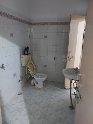 Bathroom in 3 BHK Independent House at Indira Nagar – for Rent