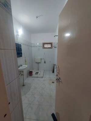 Bathroom in 3 BHK Independent House at Indira Nagar – for Rent
