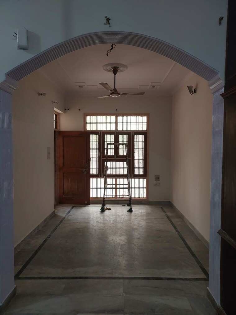 undefined, indira nagar 3 Bedroom 1650 Sq.Ft. Independent House In Indira Nagar Lucknow 9558912