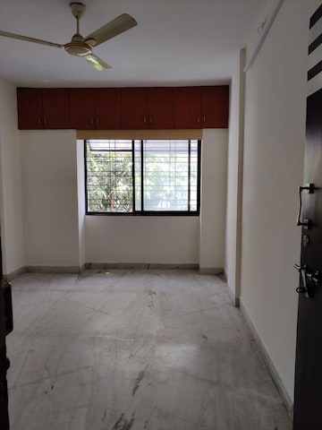 Room in 2 BHK Apartment at Kothrud – for Sale