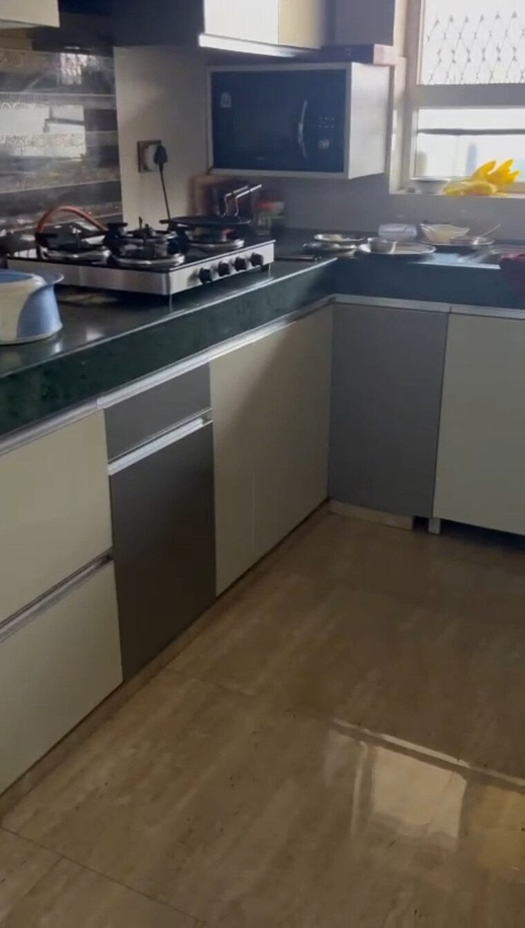 Kitchen, bptp-elite-floors 3 Bedroom 250 Sq.Yd. Apartment In Sector 83 Faridabad 9558940